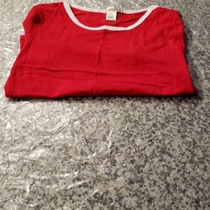 Contrasting  opinions crop top